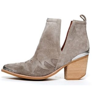 ISO Jeffrey Campbell Olinda